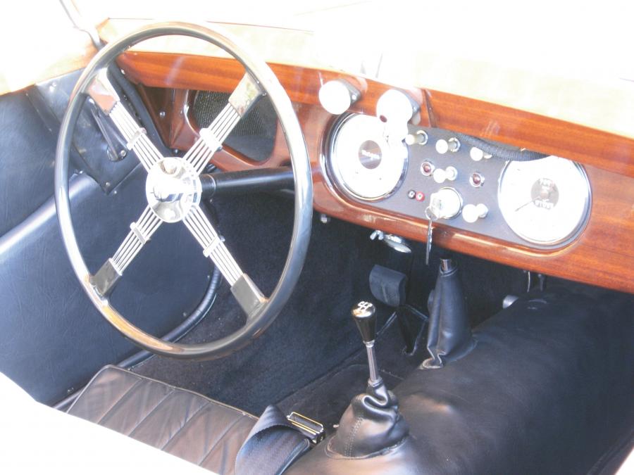  Morgan Plus 4 Drophead Coupe 1952 года  (фото 7 из 9)
